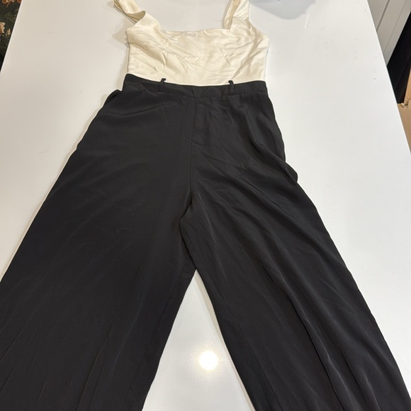 Express Jumper - Size Small (Off-White Top, Black Flowy Pant bottom) - Picture 2 of 3